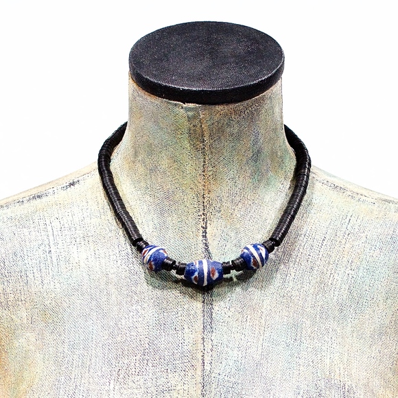 VTG 70's African Trade Bead Tribal Ethnic Necklace - Picture 2 of 3